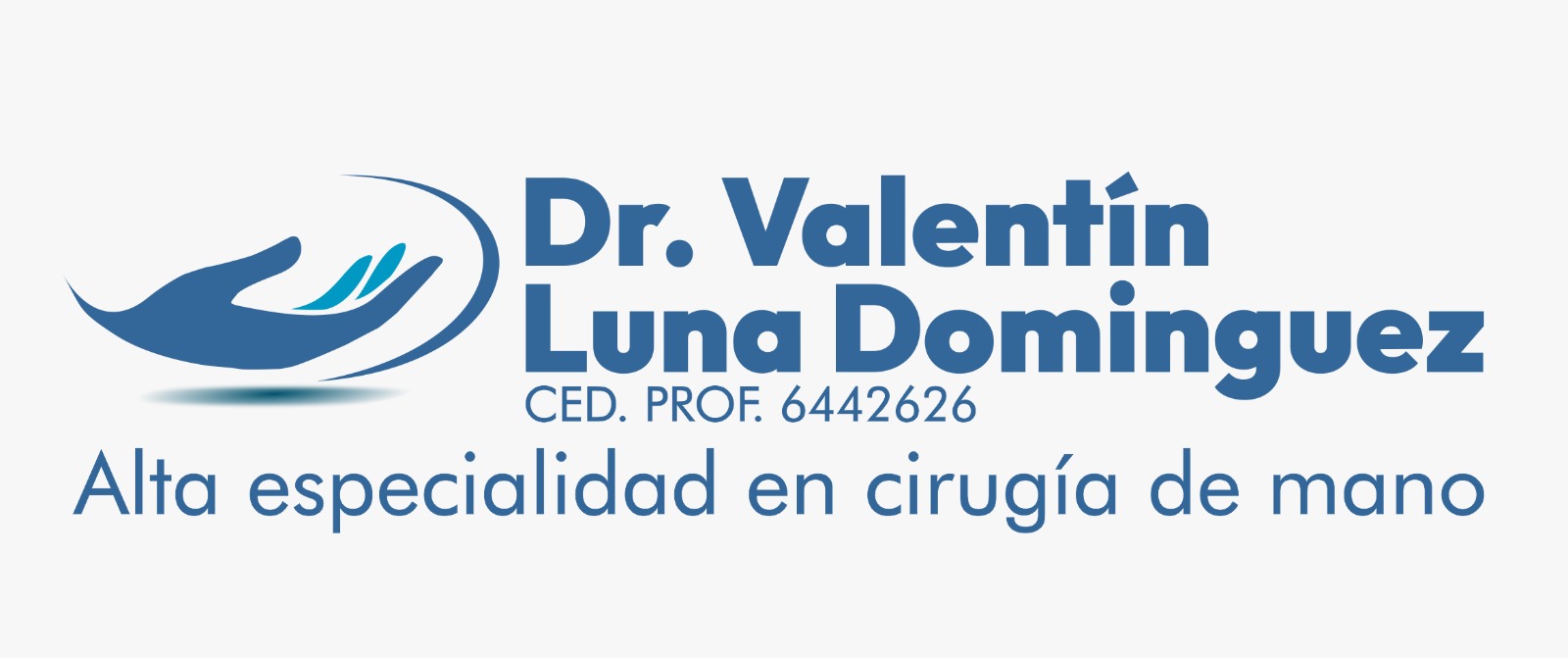 Dr. Valentín Luna en consulta